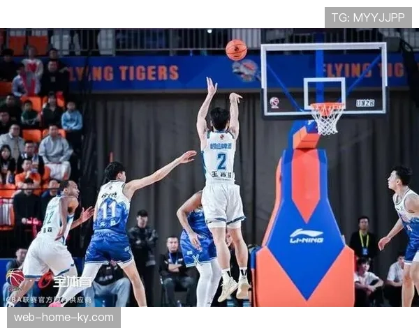 青岛崂山啤酒稳居前四 外援亚当斯得分能力带动整体攻势